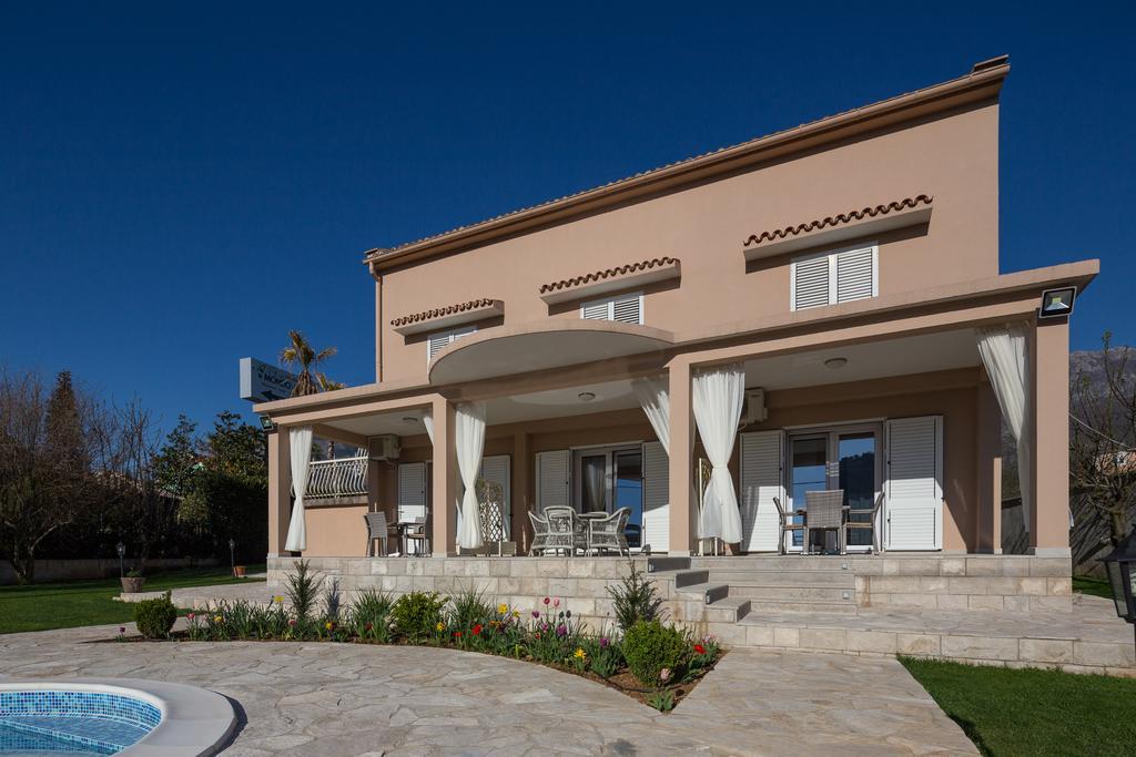 Apartments Raskovic Radanovići Dış mekan fotoğraf
